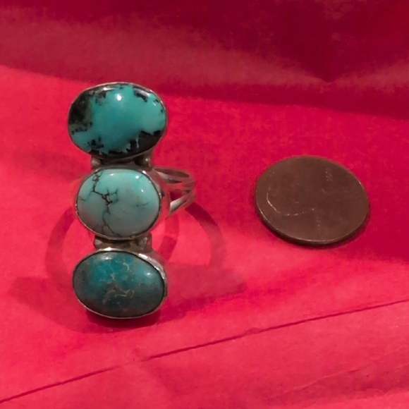 Turquoise Triple Stone Sterling Silver Ring - Picture 5 of 8